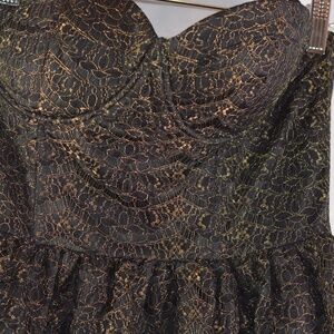 Black and Gold Lace Corset Style Dress  SZ M  Minuet NWT